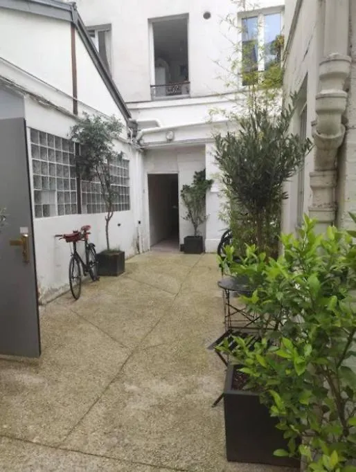 Paris Center Charming Apartment - Strasbourg Saint Denis 0*,  Francja
